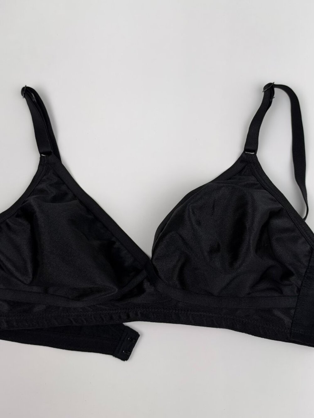 Woolworths Women Black Wireless Soft Cup Bra Size 36A Adjustable Straps Comfort